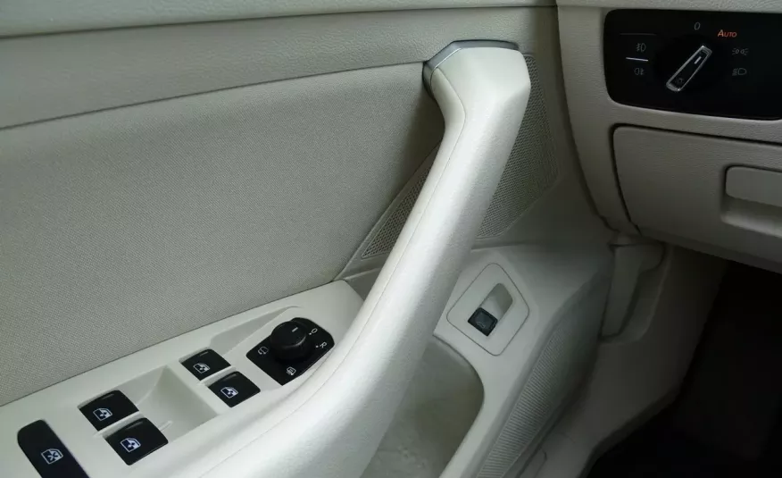Volkswagen Passat 1.6 TDI BMT Comfortline Salon PL 1 wł ASO FV23% zdjęcie 20