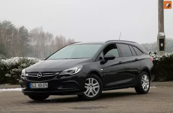 Opel Astra Ledy Turbo Tempomat Pdc Isofixy Serwis Niemcy