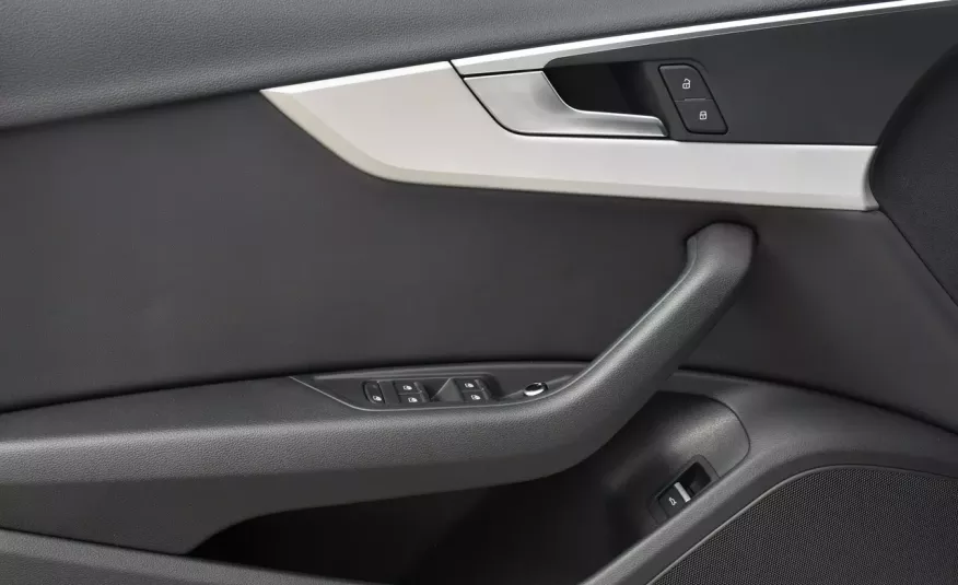 Audi A4 Vat 23%, Klimatyzacja, Bezwypadkowy, Czujniki parkowania, Nawigacja, zdjęcie 11