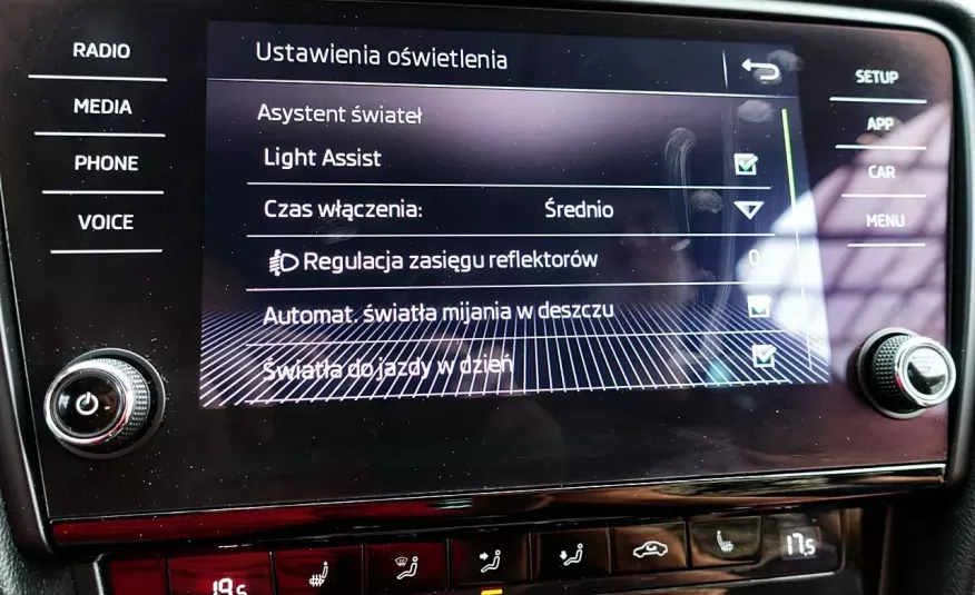 Skoda Octavia 3 LATA GWARANCJA 1wł Kraj Bezwypadkowy TDI Ambition+Amazing FV23% 4x2 zdjęcie 34