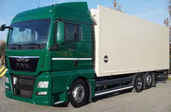 MAN TGX 26.440 6x2 / E6 / Chłodnia 19 Palet / Thermo King T-600R / 400 tys.km