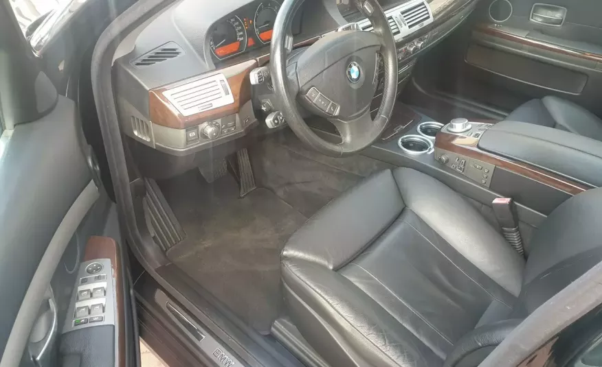 750 BMW 750i z Niemiec. Pierwszy Właściciel. Oryginalny Przebieg 245tys. zdjęcie 17