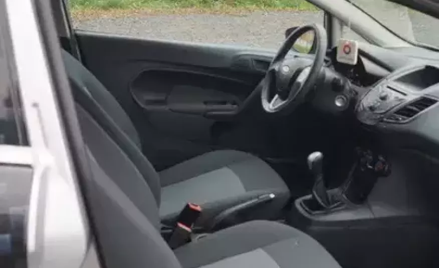 Ford Fiesta Van Ciężarowa Silni 1.6 Tdci. FV23% zdjęcie 8