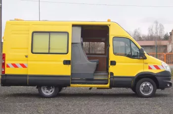 Iveco Daily Brygadówka 7 Osób Klima Elektryka
