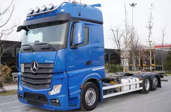 Mercedes Actros 2545 BDF 6x2 E6 / SALONKA