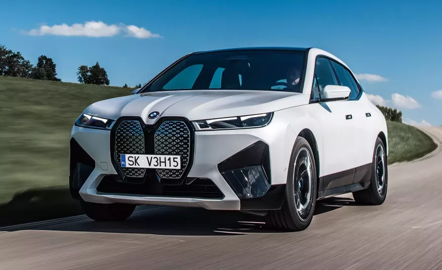BMW iX xDrive40 zdjęcie 1