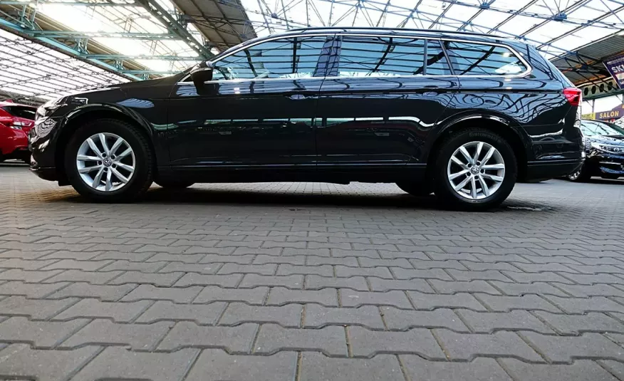 Volkswagen Passat 3 Lata GWARANCJA 1wł Kraj Bezwypadkowy 150KM EVO DSG Business FV23% 4x2 zdjęcie 3