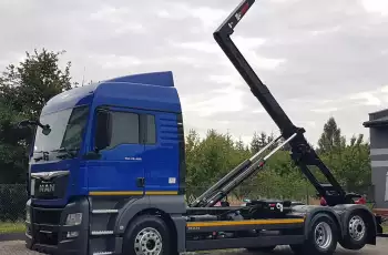 MAN TGX 26.400 HAKOWIEC 3 OSIE 6x2 KLIMA MANUAL HIAB MULTILIFT
