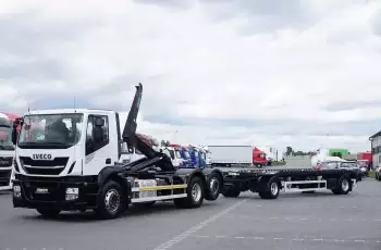 Iveco STRALIS / 260S46 / ACC / EURO 6 / ZESTAW HAKOWIEC / OŚ SKRĘTNA