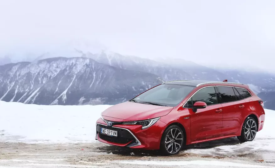 TOYOTA Corolla 2.0 Hybrid GR Sport zdjęcie 1