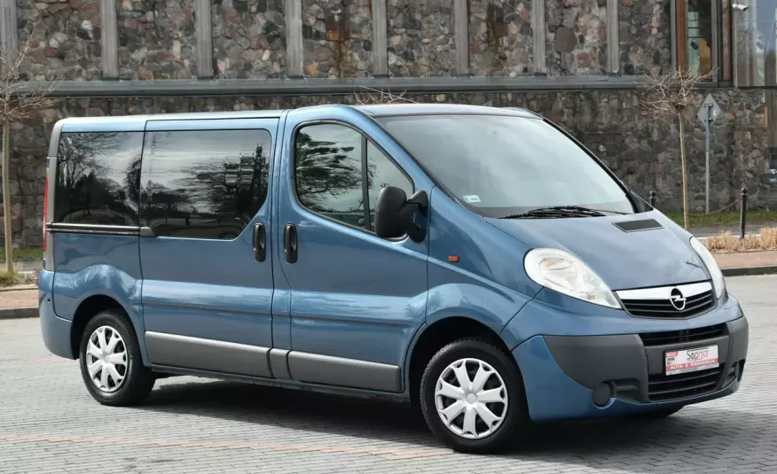Opel Vivaro 2.0CDTi 114KM Manual 2007r. 9os. klima HAK 2000kg zdjęcie 