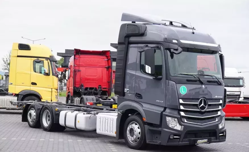 Mercedes ACTROS / 2542 / EURO 6 / BDF / MEGA / RAMA 7.8 M / MAŁY PRZEBIEG zdjęcie 