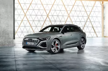 Audi AUDI Q8 e-tron 50 Quattro Advanced