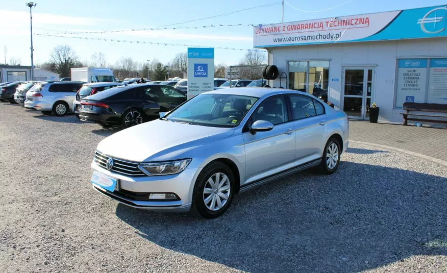 Volkswagen Passat F-Vat, Gwarancja, Salon Polska, Niski Przebieg, Benzyna zdjęcie 