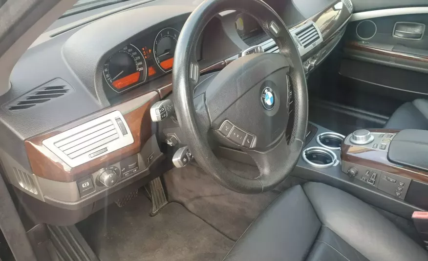 750 BMW 750i z Niemiec. Pierwszy Właściciel. Oryginalny Przebieg 245tys. zdjęcie 10