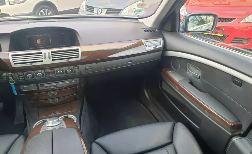 750 BMW 750i z Niemiec. Pierwszy Właściciel. Oryginalny Przebieg 245tys. zdjęcie 17