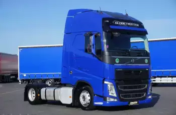 Volvo / FH 4 / 460 / EURO 6 / ACC / XL / LOW DECK / MEGA