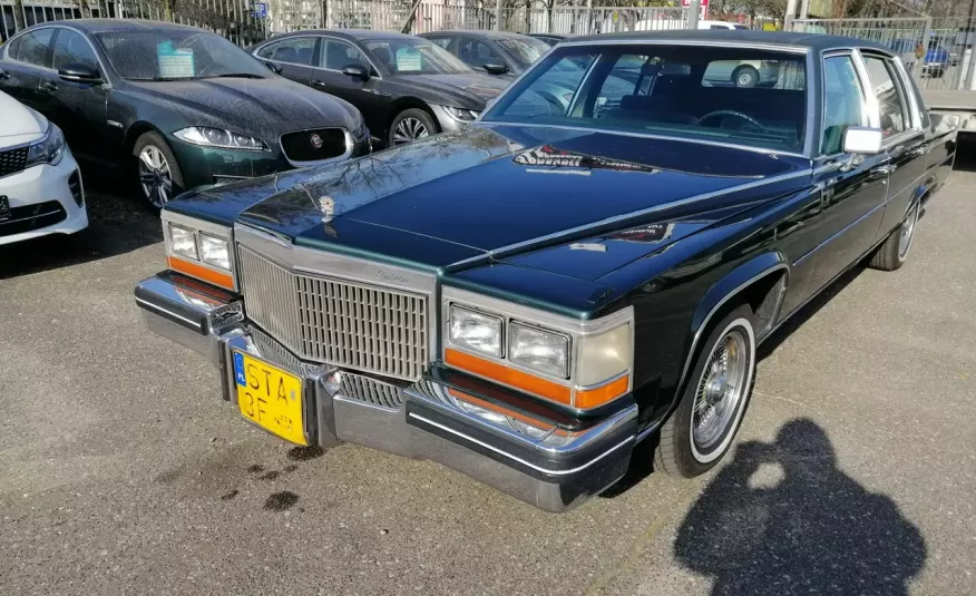 Cadillac Fleetwood Brougham zdjęcie 