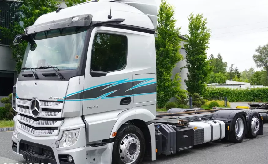 Mercedes Actros MP5 2542 E6 Low Deck Mega / oś skrętna / nowy model zdjęcie 