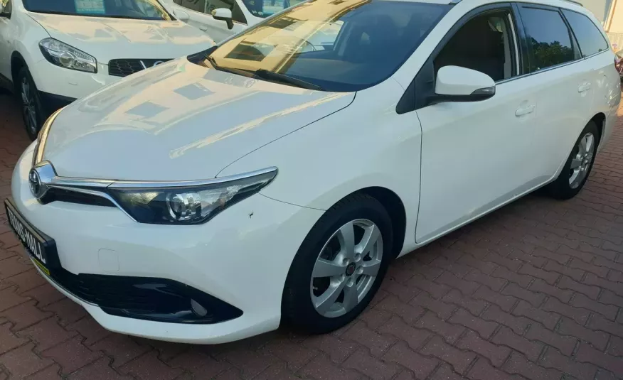 Toyota Auris 1.6 - 112 koni. Euro 6. Najbogatsza Wersja. Bezwypadkowy. . zdjęcie 