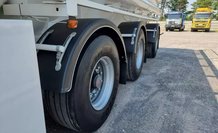 3 osiowy 01LK30 PASZOWOZ SILOS WELGRO 2008 certyfikat 0,  5 bar bez wymaganego UDT przy przeglądzie zdjęcie 10