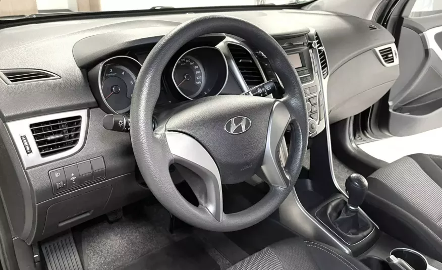 Hyundai i30 1.4 CRDi 90KM Attract Bluetooth LEDy Dzienne Alu Bluetooth Z Niemiec zdjęcie 11