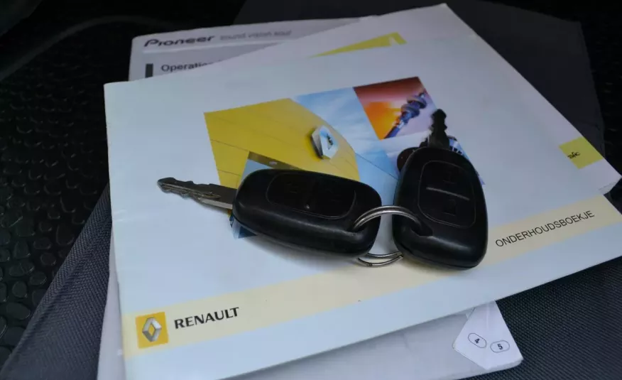 Renault Trafic Klimatyzacja 6 osobowy 2.0 DCI Zadbany zdjęcie 17