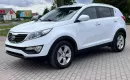 samochód osobowy Kia zdjęcie 7