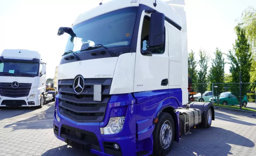 Mercedes-Benz Actros MP4 1851 Low Deck E6 StreamSpace / 9 sztuk zdjęcie 