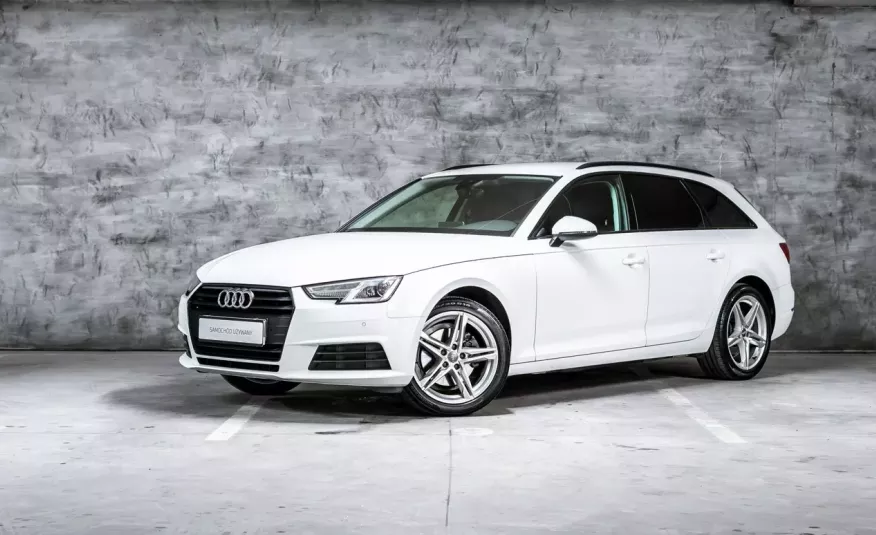 Audi A4 Salon PL, Dostęp komfortowy zdjęcie 