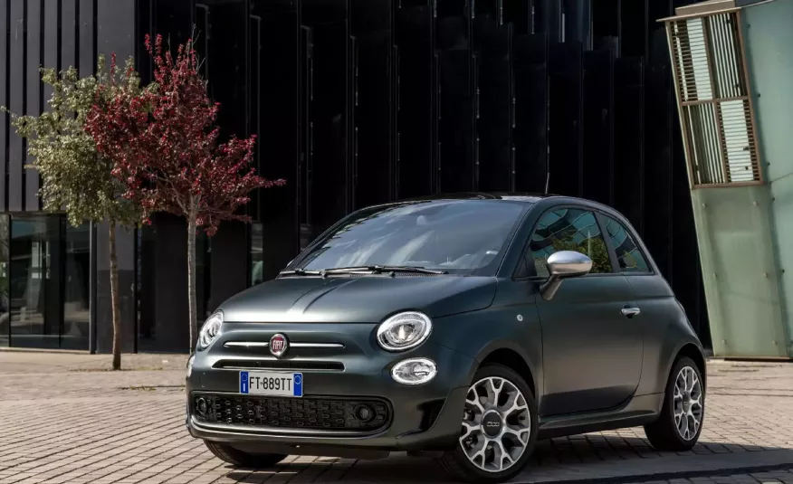 FIAT 500 1.0 Hybrid Cult zdjęcie 1