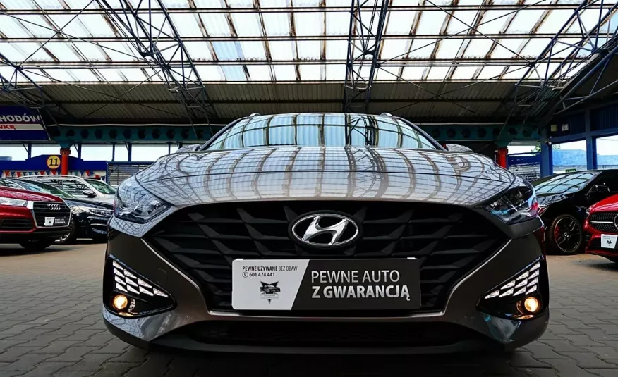 Hyundai i30 Automat 7-DCT FABRYCZNA GWARANCJA 1WŁ Kraj Bezwypad Tempomat Benzyna 4x2 zdjęcie 