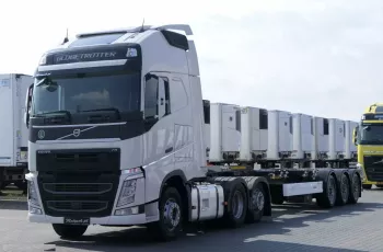 Volvo FH 500 / 6X2 / BOOGIE / 60 TON + WIELTON / PODKONTENEROWA / NOWA - 2023 / UNIWERSALNA /