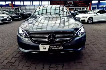 Mercedes E 220 3Lata GWARANCJA 1wł Bezwypadk E220 194KM 4MATIC Automat 9G IDEAŁ FV23% 4x2