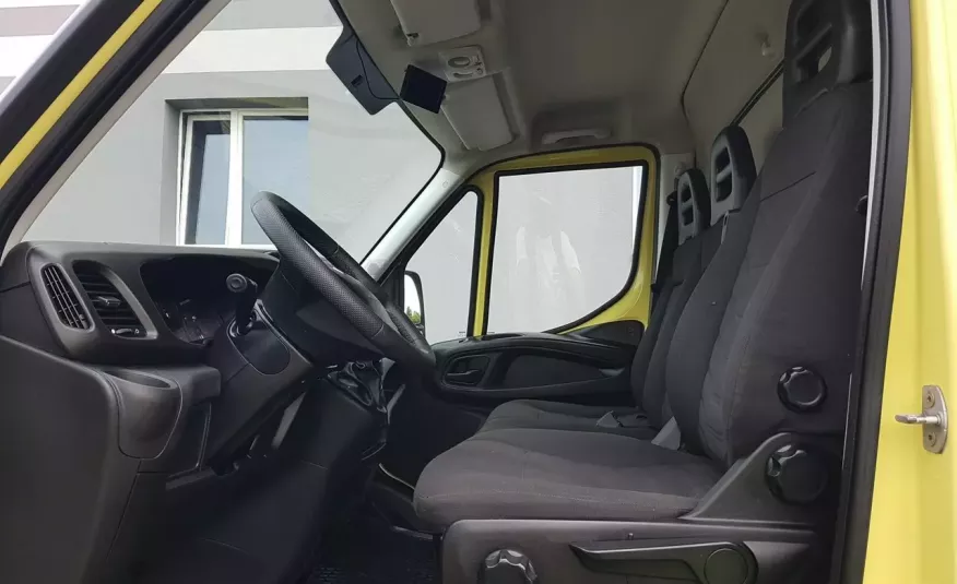 Iveco Daily KONTENER 8EP KLIMA 4.14x2.21x2.20 MANUAL KRAJOWY 35S13 DMC 3500 KG zdjęcie 20