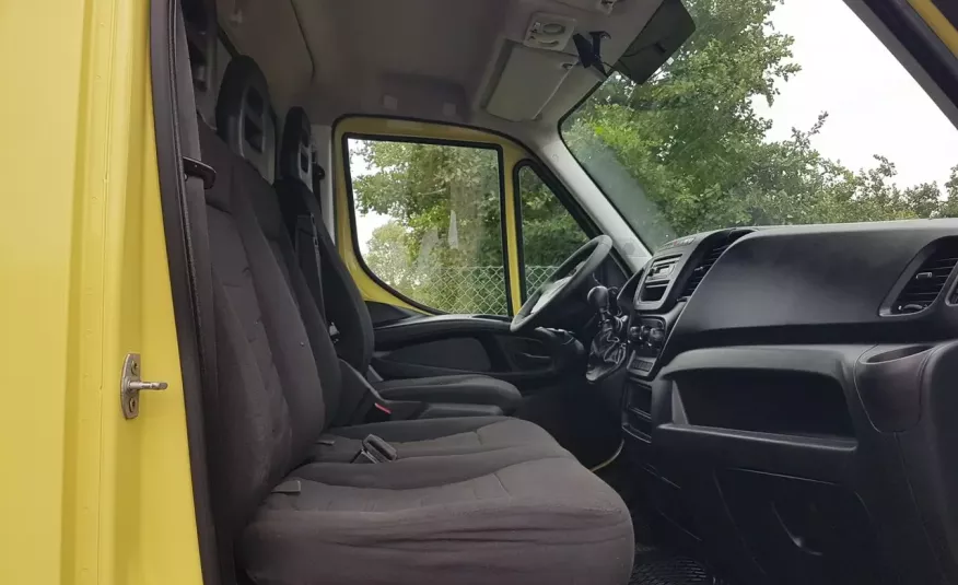 Iveco Daily KONTENER 8EP KLIMA 4.14x2.21x2.20 MANUAL KRAJOWY 35S13 DMC 3500 KG zdjęcie 21
