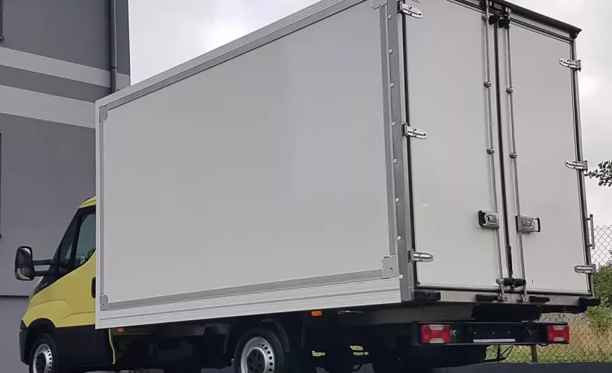 Iveco Daily KONTENER 8EP KLIMA 4.14x2.21x2.20 MANUAL KRAJOWY 35S13 DMC 3500 KG zdjęcie 28