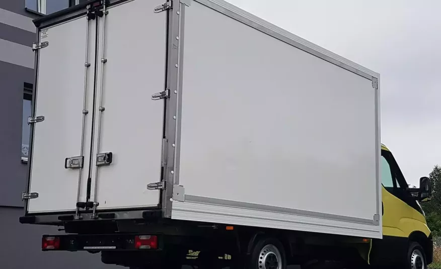Iveco Daily KONTENER 8EP KLIMA 4.14x2.21x2.20 MANUAL KRAJOWY 35S13 DMC 3500 KG zdjęcie 29