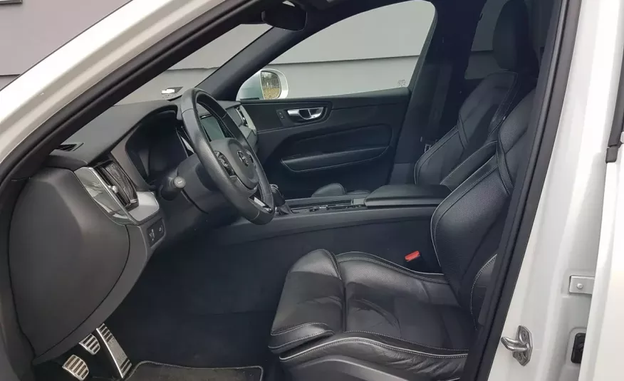 Volvo XC 60 R-DESIGN CLIMATRONIC TEMPOMAT KRAJOWY ALUFELGI I-WŁAŚCICIEL zdjęcie 17