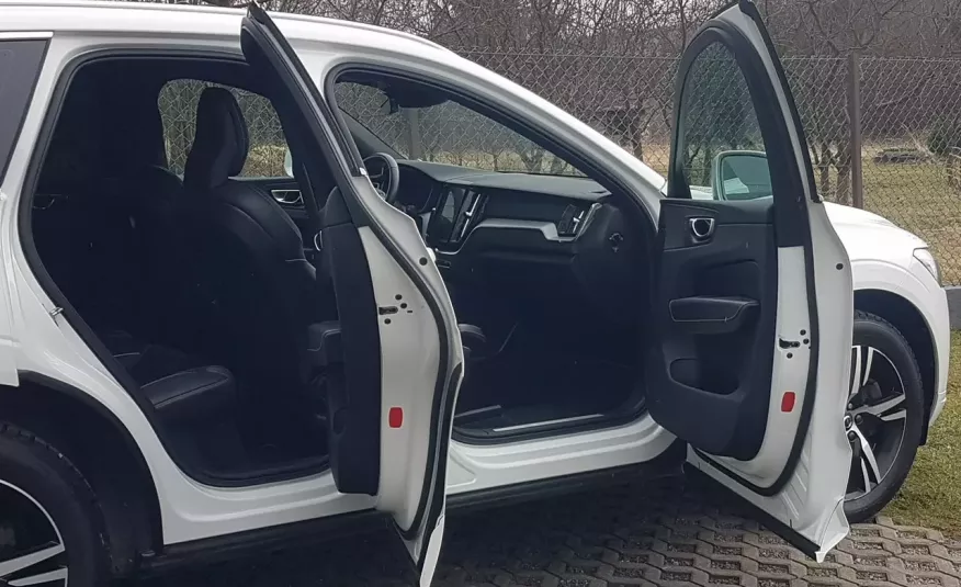 Volvo XC 60 R-DESIGN CLIMATRONIC TEMPOMAT KRAJOWY ALUFELGI I-WŁAŚCICIEL zdjęcie 26
