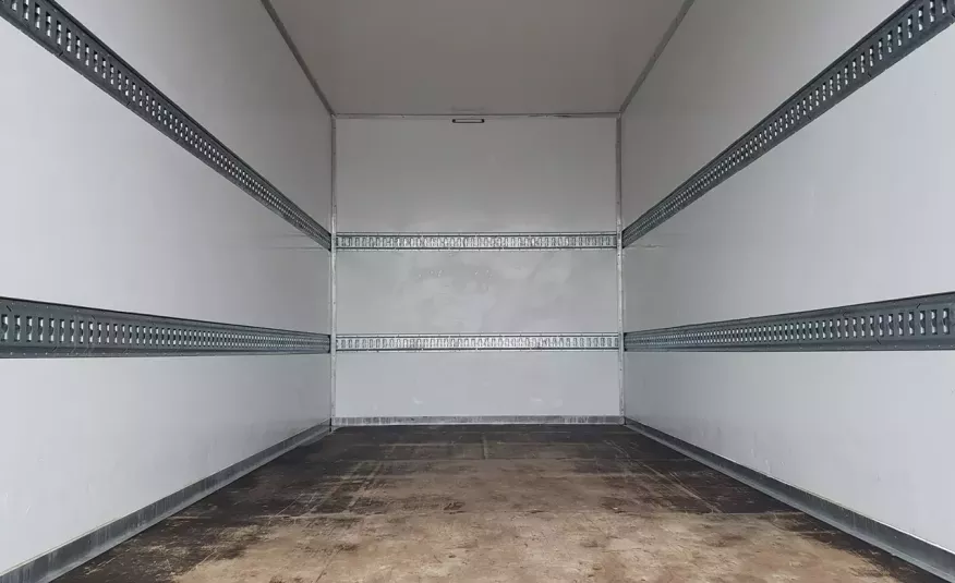 Mercedes Sprinter KONTENER 8EP 4.21x2.15x2.30 KLIMA 314 CDI MANUAL DMC 3500 KG KRAJOWY zdjęcie 24