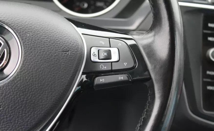 Volkswagen Tiguan F-Vat, SalonPL, Klimatronik, Czujnki Parkowania, I-właściciel, NAVI, ALU zdjęcie 9