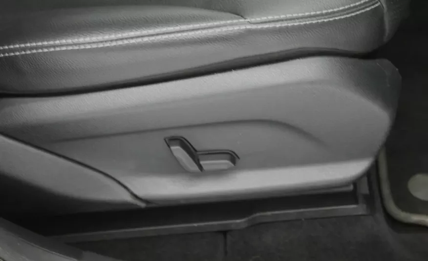 Mercedes GLC 220 F-Vat, Gwarancja, Salon PL, Niski Przebieg.4x4, I-właś, Skóra, COUPE.18/19 zdjęcie 8