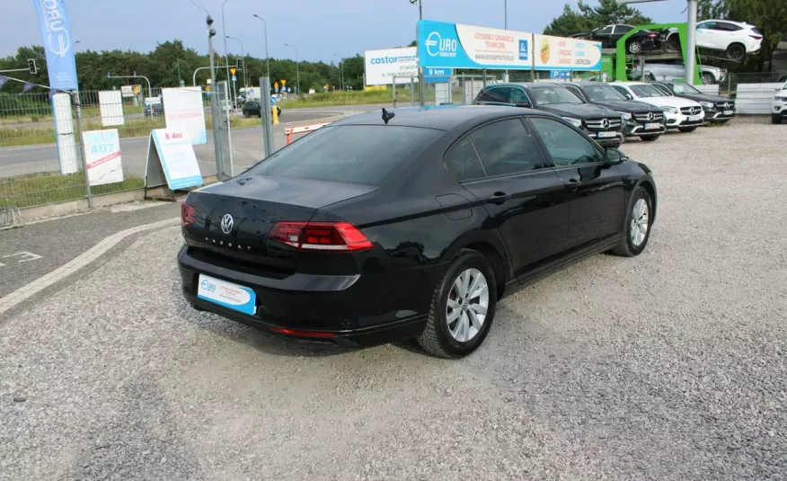 Volkswagen Passat F-Vat.2020, niski-przebieg, salon-pl, I-właściciel, gwarancja, automat, ALU zdjęcie 3