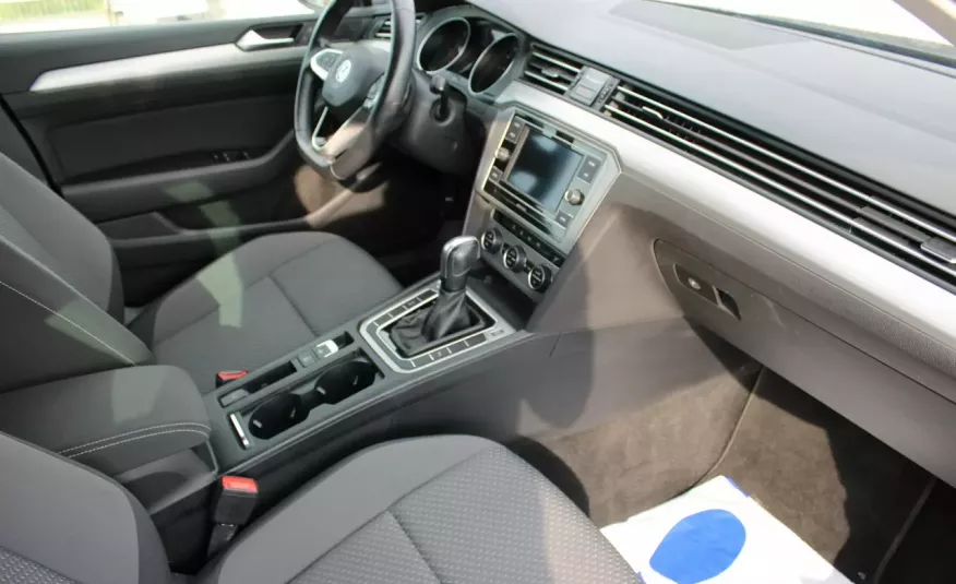 Volkswagen Passat F-Vat.2020, niski-przebieg, salon-pl, I-właściciel, gwarancja, automat, ALU zdjęcie 4