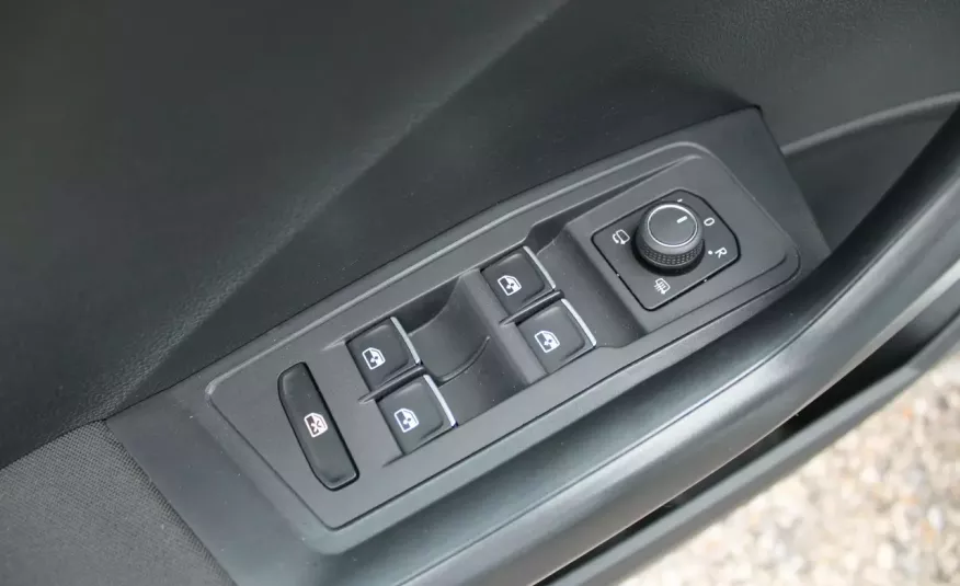 Volkswagen T-Roc F-VAT, Salon-pl, gwarancja, I-właściciel, grzane-fotele, tempomat, czuj-park zdjęcie 10