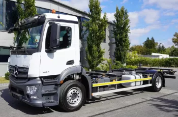 Mercedes Antos BDF 1824 4×2 E6 / 48 tys.km / DMC 18t / ładowność 10t / 3 sztuki