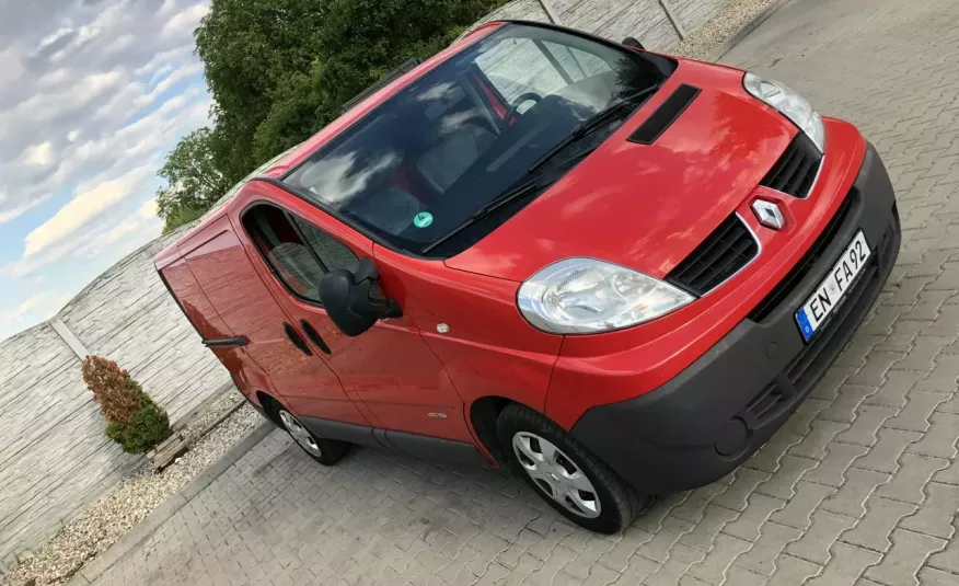 Renault Trafic klima - bardzo zadbany zdjęcie 