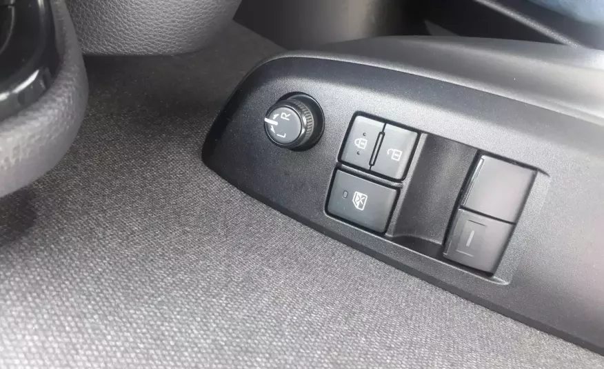 Toyota Yaris 1, 5 VVTi 125KM COMFORT, salon Polska, gwarancja zdjęcie 28