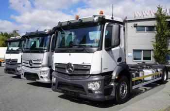 Mercedes Antos BDF 1824 4×2 E6 / 48 tys.km / DMC 18t / ładowność 10t / 3 sztuki